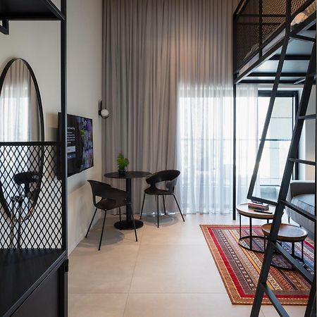 Tayo Studios & Apartments بات يام المظهر الخارجي الصورة