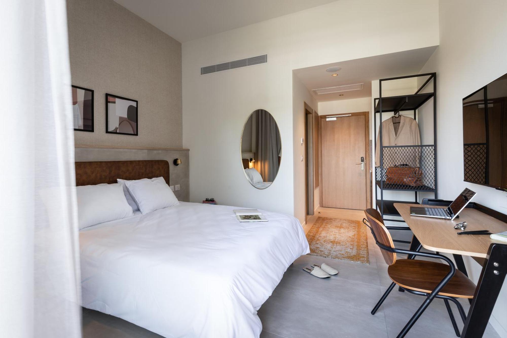 Tayo Studios & Apartments بات يام المظهر الخارجي الصورة