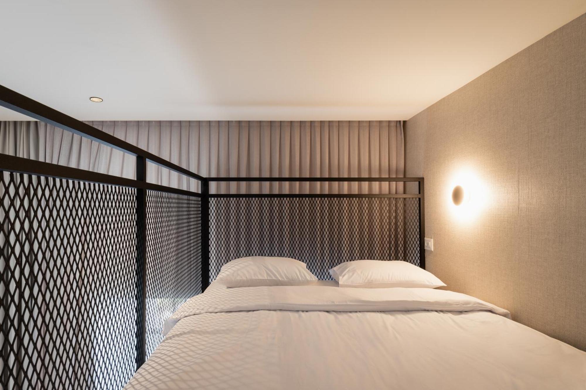 Tayo Studios & Apartments بات يام المظهر الخارجي الصورة
