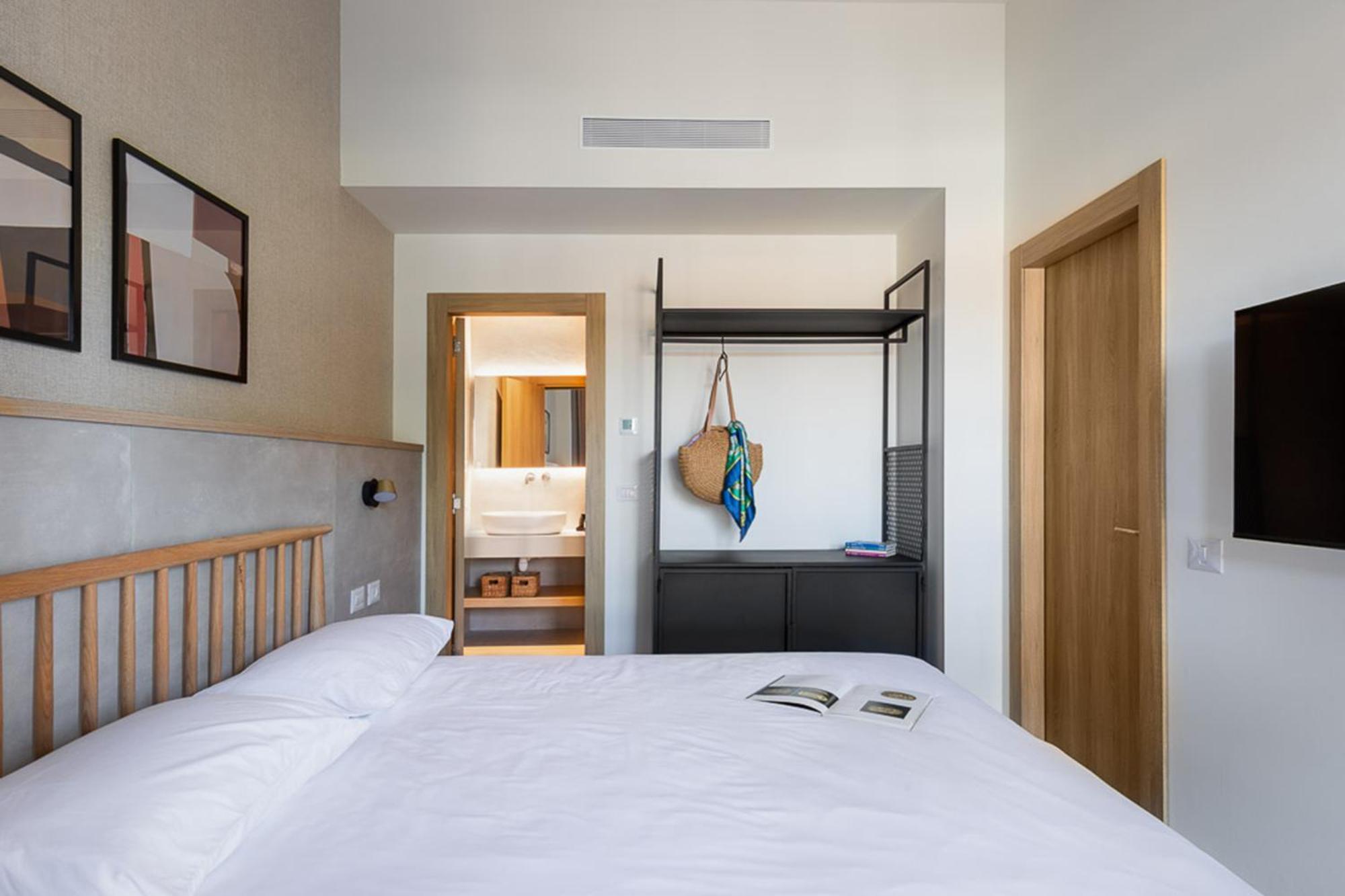 Tayo Studios & Apartments بات يام المظهر الخارجي الصورة